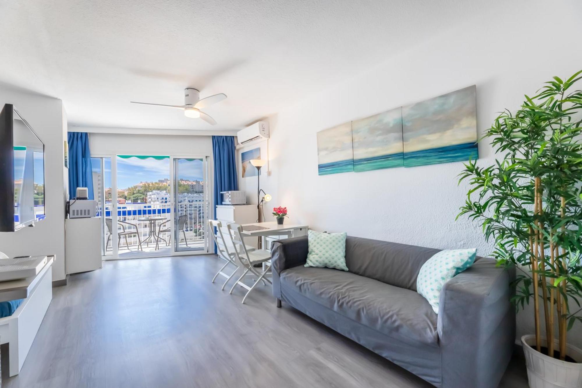 Vb Benalmadena 1 Bedroom Waterfront Apt Luaran gambar