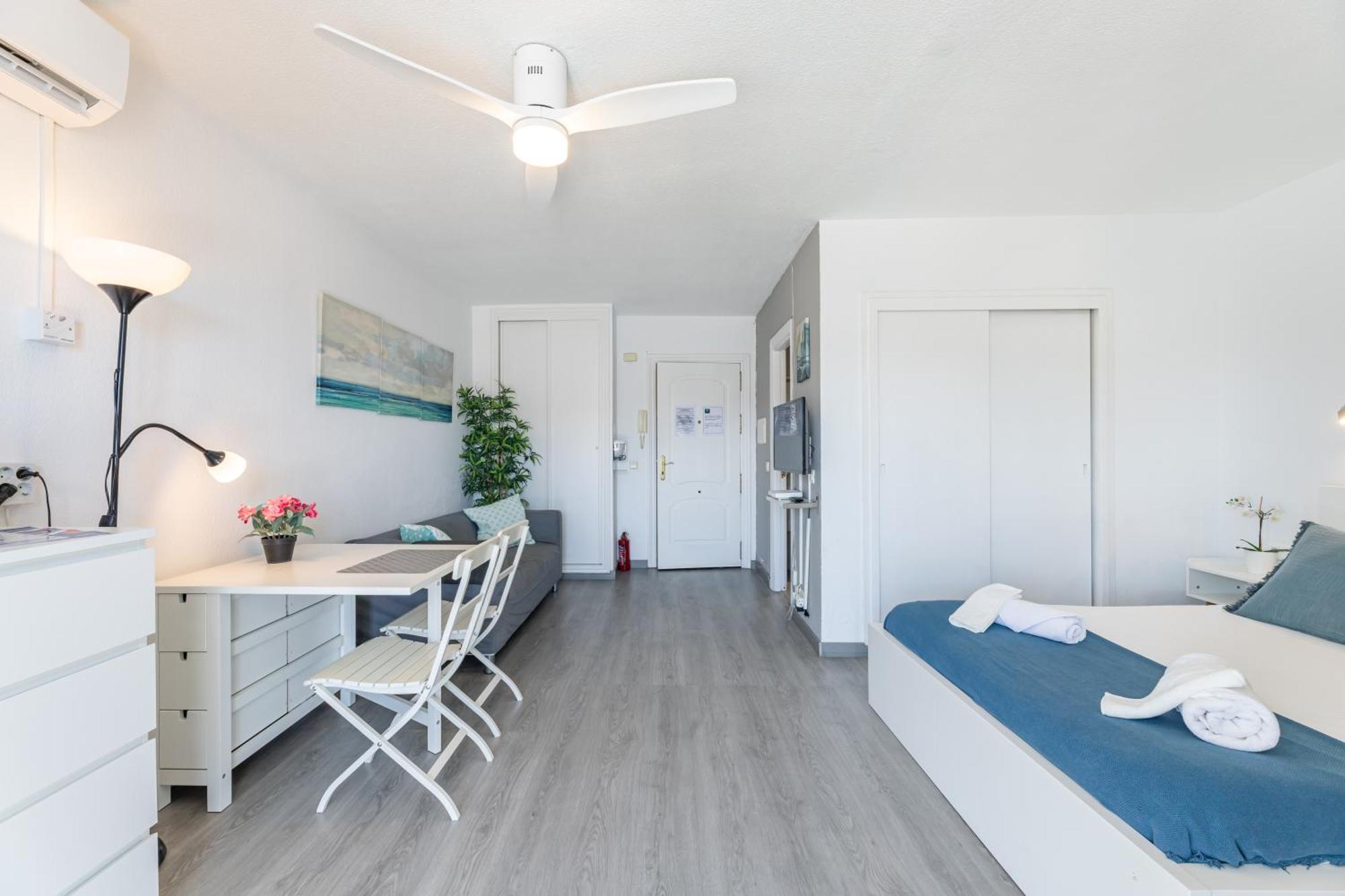 Vb Benalmadena 1 Bedroom Waterfront Apt Luaran gambar
